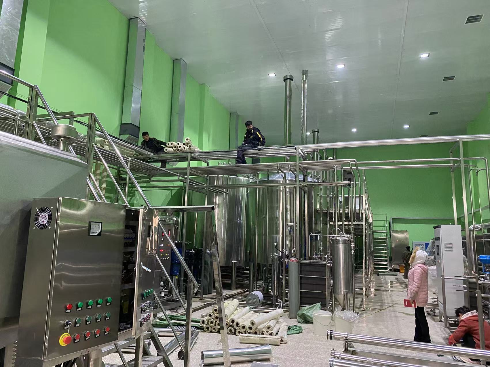 道外精酿啤酒设备厂—精酿啤酒设备制造：传承工艺与创新科技的交融